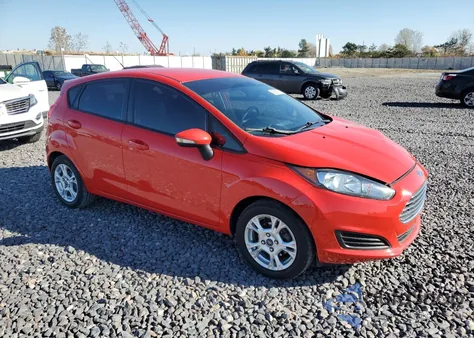 2014 Ford Fiesta Se z USA, uszkodzony, nr VIN 3FADP4EJ8EM116871